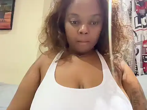 Chatroom XXX en direct de JUDY-BLACK