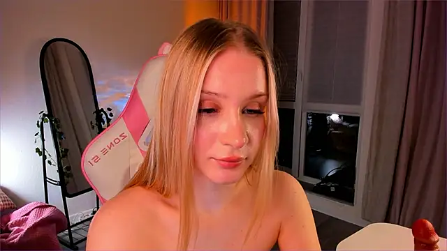 Eva_Davi Adlı Modelin Canlı XXX Sohbeti