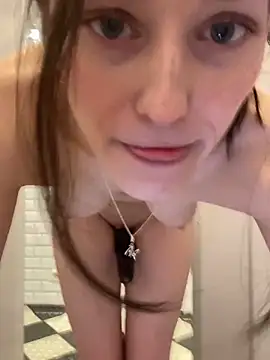 Mia_Mia_M – Naživo XXX chat