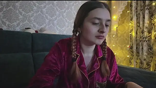 SweetLiaison Adlı Modelin Canlı XXX Sohbeti