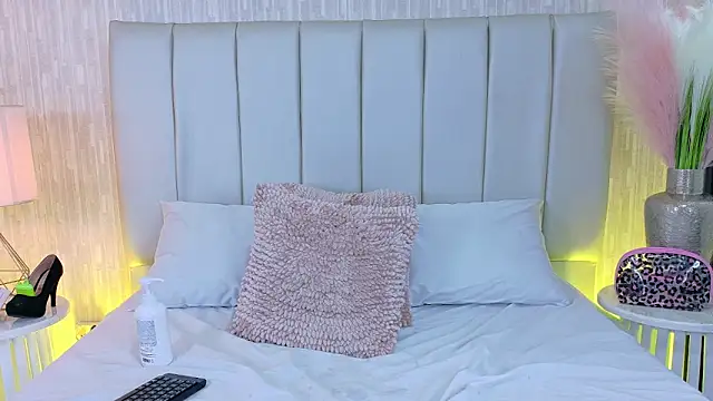 Carrie_GB Chat XXX in diretta