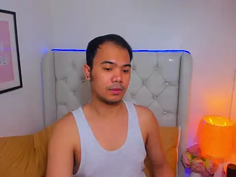 Chat XXX en directo de AsianZero