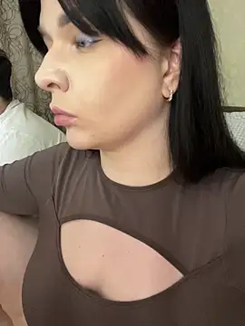 Poly_Nick Live XXX Chat