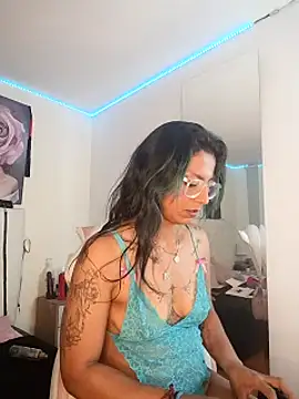 Pokazy przed kamerką – SamathaMay