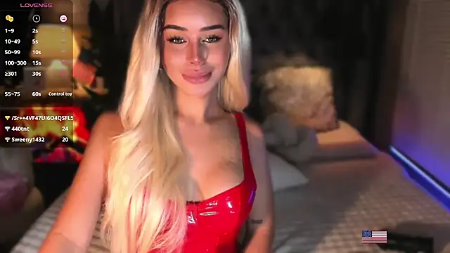 ZyraGoddes Show in webcam