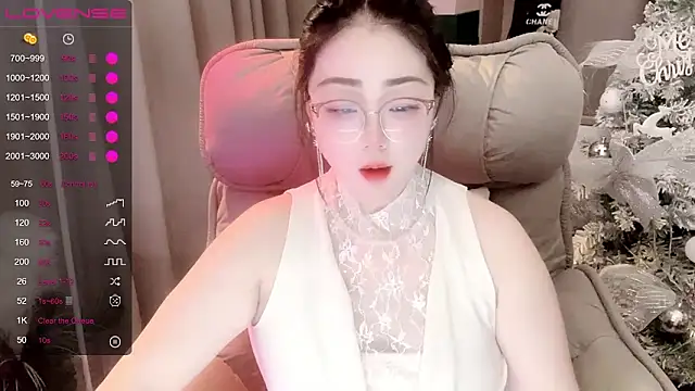 Monica-666888- Show Webcam