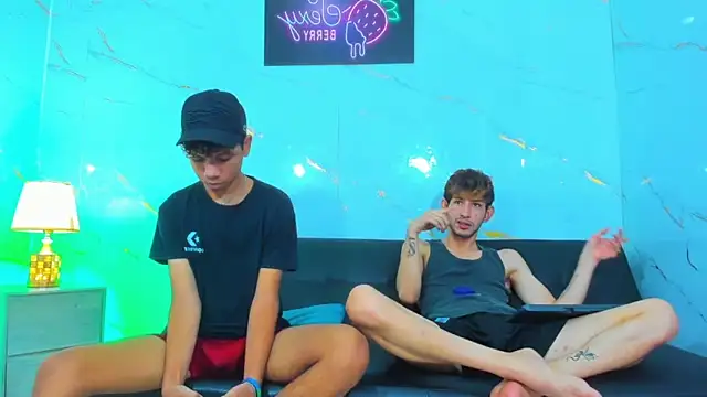 Spicy_guys Live XXX Chat