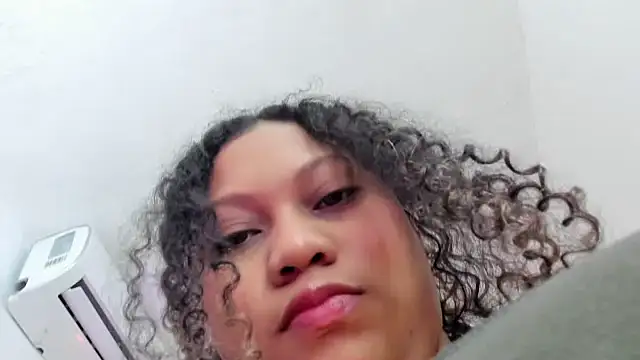 Czat XXX na żywo – Lunastar02