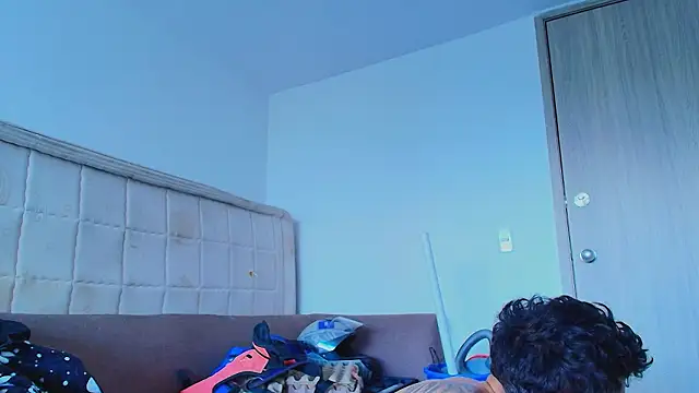 thomas_gun Chat XXX in diretta