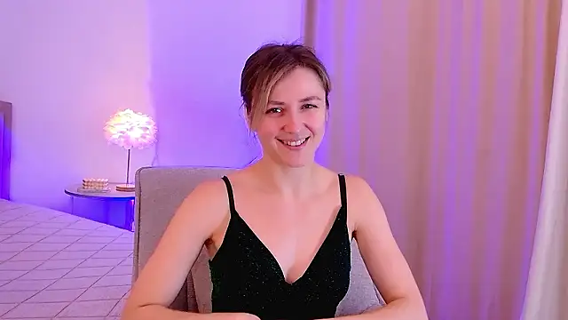 EmeraldGlow's Live XXX Chat