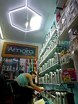 LunaZambranoのライブXXXチャット