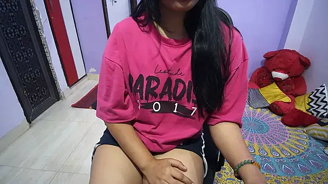 BabyNaina – Live XXX-chat