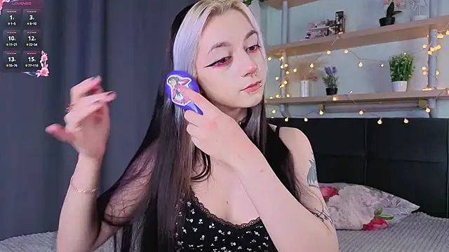 TristaRohtn Live XXX chat