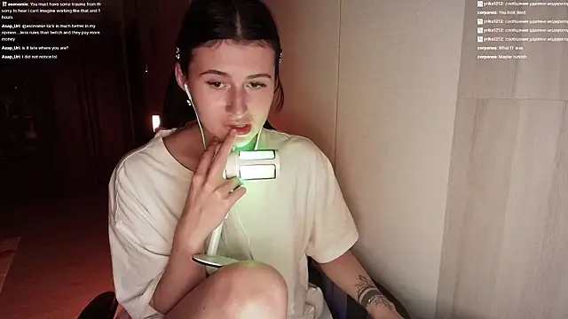 KristinaScott 现场XXX聊天