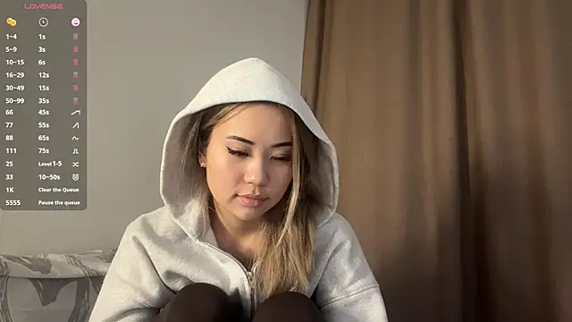 Chatroom XXX en direct de Ur_neighbor_Kira