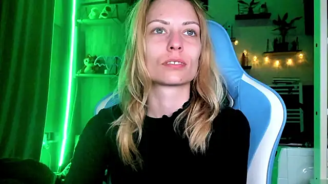 karo123421's Live XXX Chat