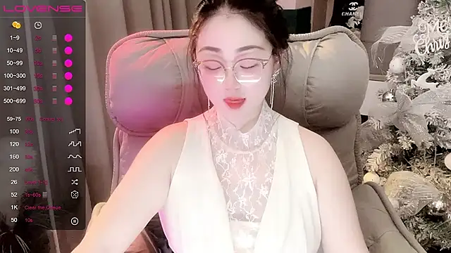 Monica-666888- 现场XXX聊天