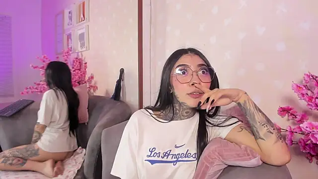 Chat +18 de Ashley_Blum_ ao vivo