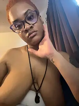 nickytheehawtie 即時 XXX 聊天