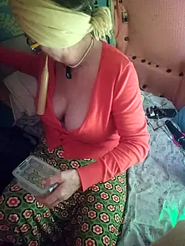 Hot-Muci Live XXX-chat