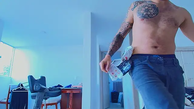 thomas_gun's Live XXX Chat