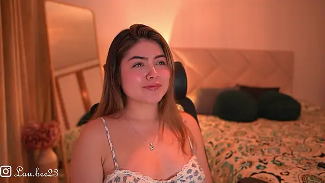Lau_Bee's Webcam Show