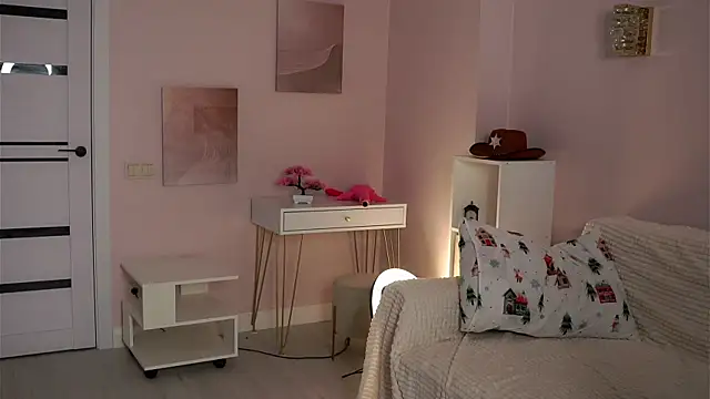 SunnivaCovil Chat XXX in diretta