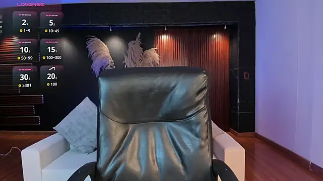 Alicee_Broownn: онлайн-секс-чат