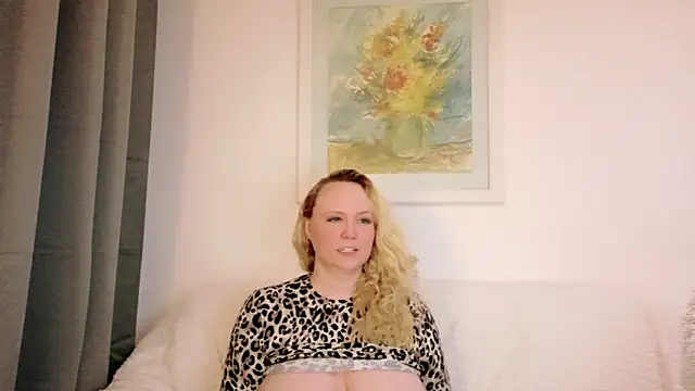 Онлайн чат XXX Sarah4you