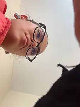 Esmeralda_CO – Naživo XXX chat