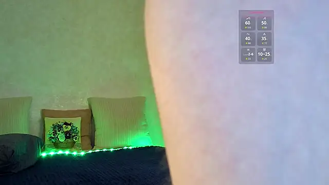 Roseaa live XXX chat