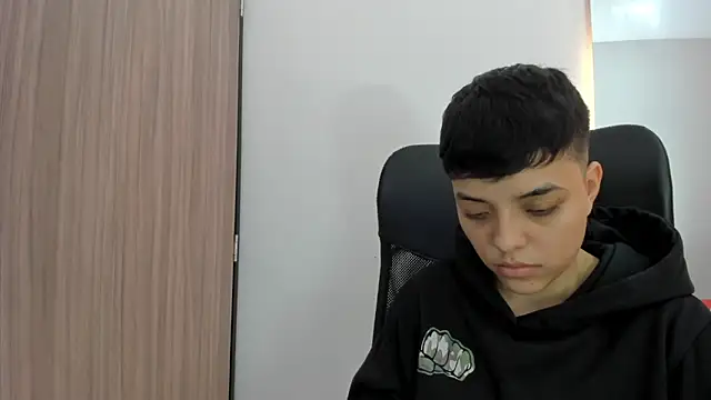 Chat XXX en directo de ariloe_quintero