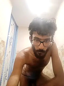 manikanda64: διαδικτυακό σόου στην κάμερα