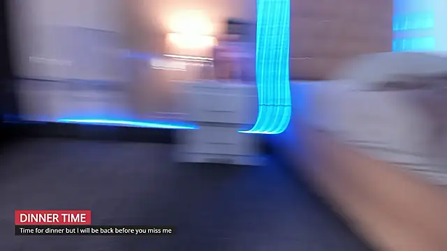 Maddyluxe élő XXX-chatje