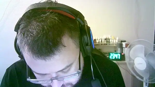 Czat XXX na żywo – SirAbuser