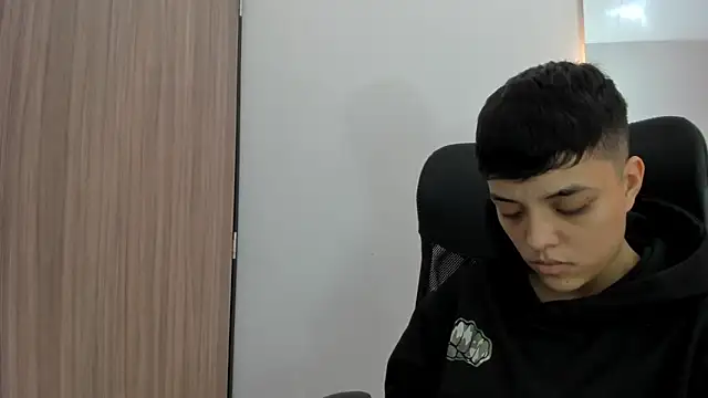 ariloe_quintero: απευθείας συνομιλία ΧΧΧ