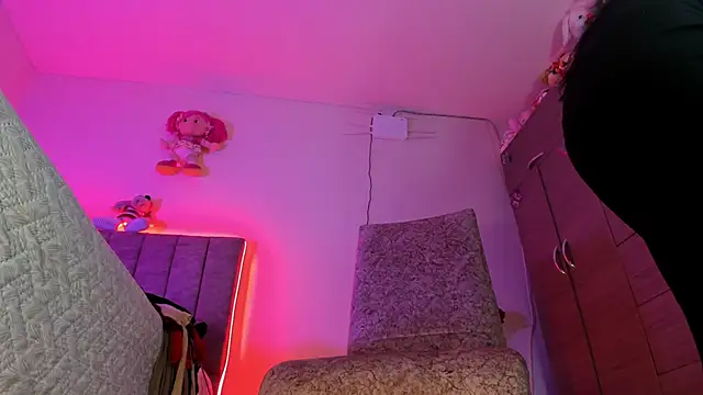 hot_Dariana_pantyhose Adlı Modelin Canlı XXX Sohbeti