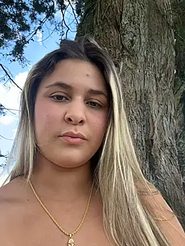 Sofia_Lopezz1 Show in webcam