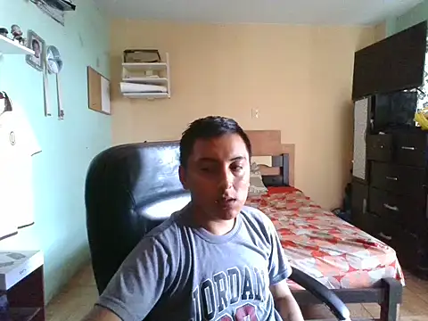 Онлайн чат XXX d_andres28