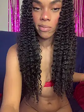 Cammgirlmii 现场XXX聊天