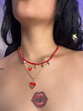 Scaarlettfox 即時 XXX 聊天