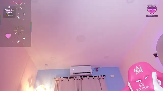 LOU_22_'s Live XXX Chat