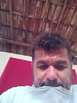 tarra122: διαδικτυακό σόου στην κάμερα