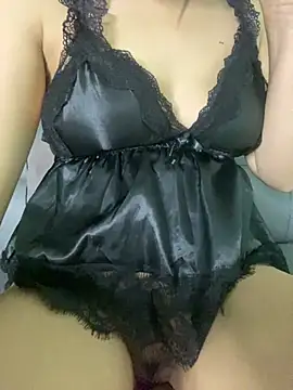 Czat XXX na żywo – Ly_Chuppy