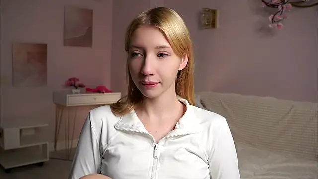 SunnivaCovil: онлайн-секс-чат