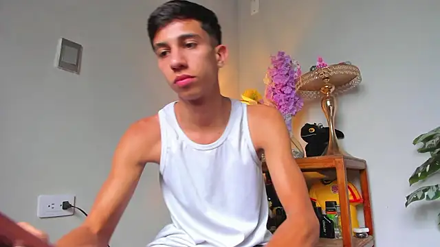 lucian_davii Show Webcam