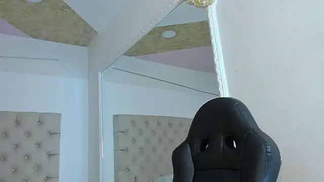 Czat XXX na żywo – CarolineFyre