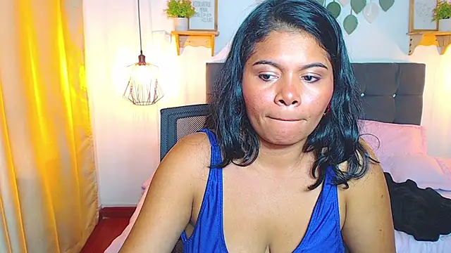 دردشة Emma_hassani الجنسية المباشرة