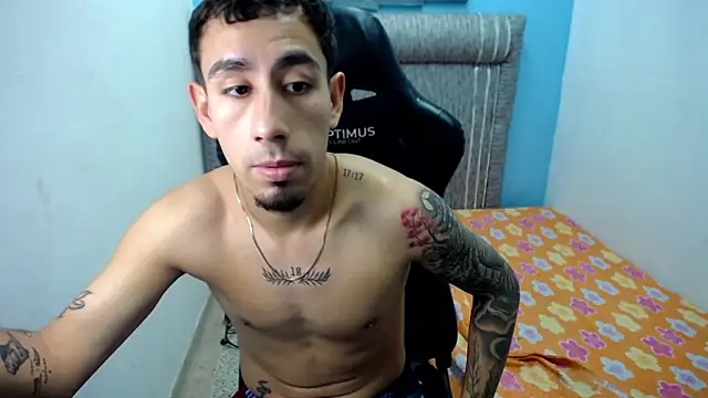 Owen_courtz Live XXX-chat