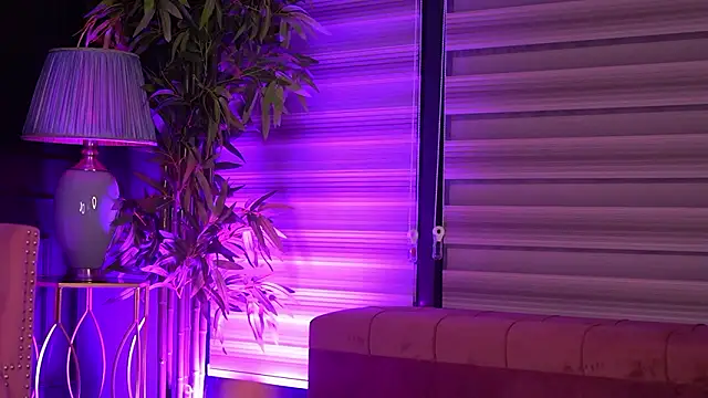 دردشة AlessiaNoire الجنسية المباشرة